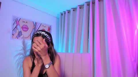 Ana online show from November 2025 07:56:01 PM