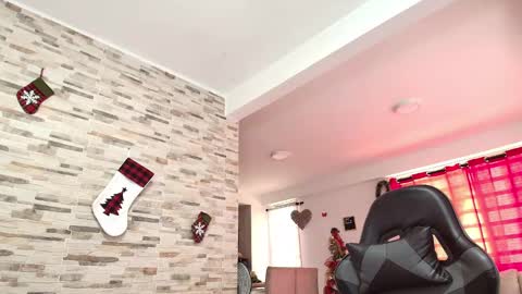 Snapshot of anaspencerx chatting on December 2024 04:40:01 PM ana online show from December 2024 04:40:01 PM