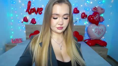 anastacyyellig online show from February 2025 12:05:02 PM