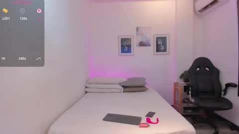 Snapshot of anastasia_lauren chatting on September 2025 07:40:02 PM Ana online show from September 2025 07:40:02 PM