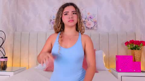 Mia online show from May 2026 12:11:02 PM