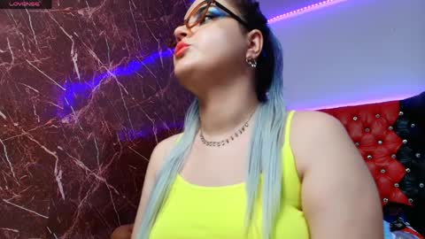 Ana   online show from April 2026 01:11:01 PM