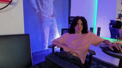anddy_hugecock online show from May 2026 01:40:01 PM