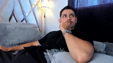 Snapshot of ander_perez chatting on December 2025 05:53:02 PM ANDER online show from December 2025 05:53:02 PM