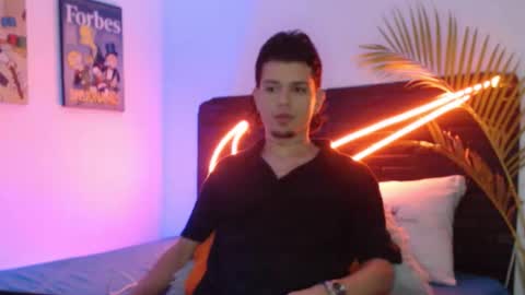 Snapshot of andersonz98 chatting on December 2025 06:51:01 AM andersonZ98 online show from December 2025 06:51:01 AM