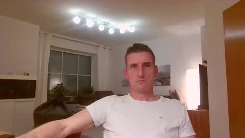 Name online show from January 2026 04:32:02 PM