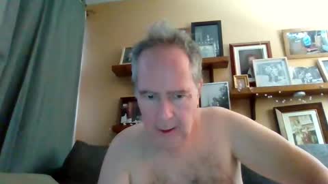 Snapshot of andre6045 chatting on January 2026 08:14:02 PM andre6045 online show from January 2026 08:14:02 PM