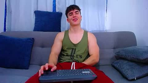 Snapshot of andre_parker chatting on January 2026 01:19:01 AM Andre Parker online show from January 2026 01:19:01 AM