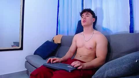 Snapshot of andre_parker chatting on February 2026 09:00:02 PM Andre Parker online show from February 2026 09:00:02 PM