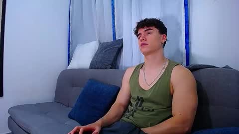 Snapshot of andre_parker chatting on February 2026 12:21:01 AM Andre Parker online show from February 2026 12:21:01 AM