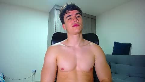 Andre Parker online show from May 2026 01:11:02 AM