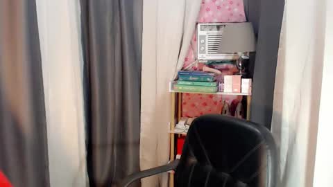 andrea06121998 online show from March 2026 12:21:01 PM