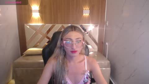 Andrea  online show from March 2026 03:23:01 AM