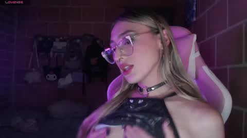 Andrea  online show from June 2026 12:54:01 AM