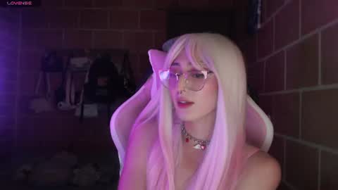 Andrea  online show from August 2026 11:17:02 PM