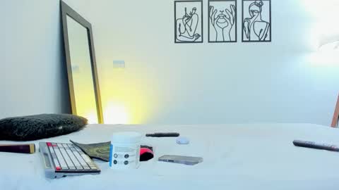 Andrea Cherry online show from March 2026 01:04:02 PM