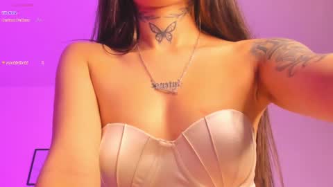 Snapshot of andrea_flow chatting on February 2025 03:08:01 PM Andrea online show from February 2025 03:08:01 PM