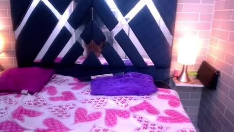 Andres Gil online show from February 2025 08:59:01 PM