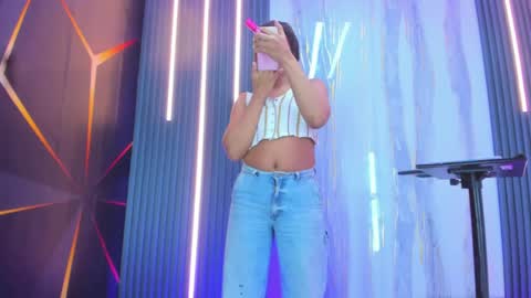 Andrea online show from May 2026 10:07:01 PM
