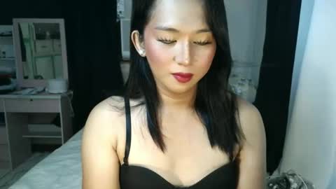 yanie online show from November 2025 11:26:02 PM