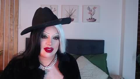 ANDREA  online show from October 2025 03:20:02 PM