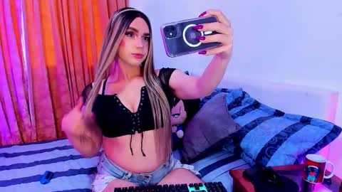 Andrea  online show from February 2026 01:25:01 PM