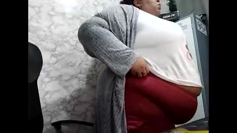 andrea lopez online show from November 2025 06:16:02 AM