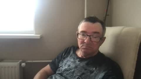 andreass60 online show from May 2026 07:17:01 AM