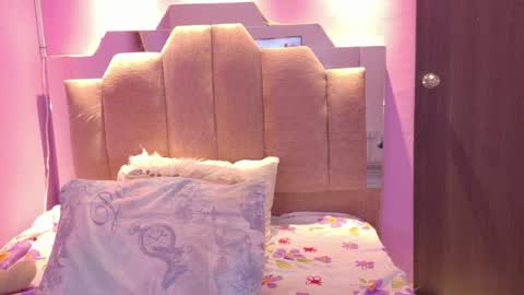 A n d r  e a S w e e t  online show from May 2026 08:37:02 PM