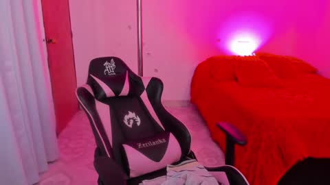 Snapshot of andreeart chatting on February 2025 06:32:01 AM ig online show from February 2025 06:32:01 AM