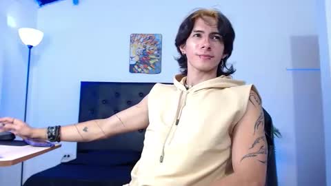 Snapshot of andreey50 chatting on November 2025 08:45:01 PM Andrey online show from November 2025 08:45:01 PM