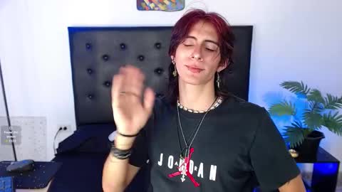 Snapshot of andreey50 chatting on December 2025 09:09:01 PM Andrey online show from December 2025 09:09:01 PM