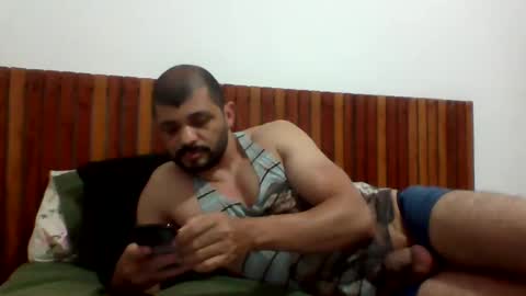 andreloko123 online show from October 2025 01:23:01 AM