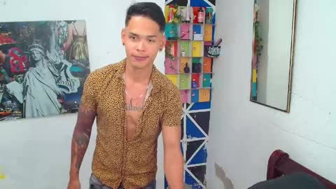 andres_santos777 online show from May 2026 05:51:01 PM
