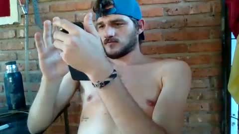 Snapshot of andrescitomessi chatting on December 2024 06:50:01 PM FLACO online show from December 2024 06:50:01 PM