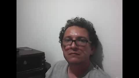 andresfloga online show from October 2025 04:59:01 AM