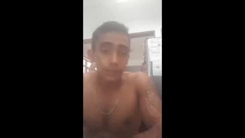 andresfmc1997 online show from May 2026 04:47:01 PM
