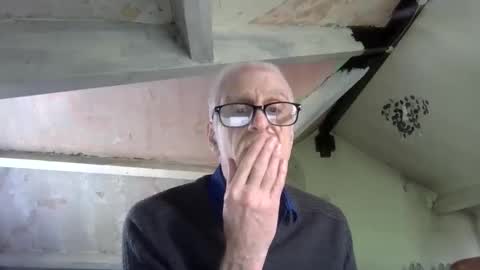 Andrew online show from May 2026 04:01:02 PM
