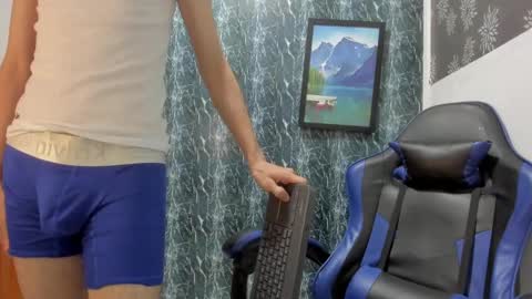 Snapshot of andrew_2811 chatting on September 2025 05:40:01 AM andrew_2811 online show from September 2025 05:40:01 AM