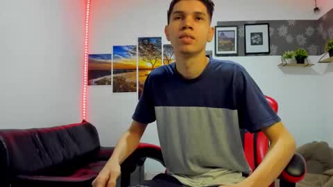 Snapshot of andrew_2811 chatting on October 2025 06:23:02 AM andrew_2811 online show from October 2025 06:23:02 AM