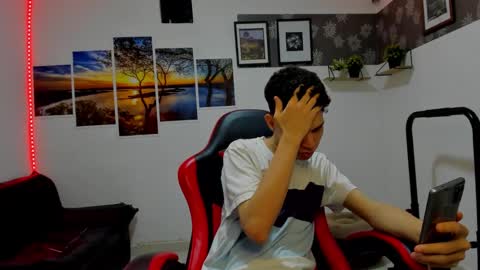 Snapshot of andrew_2811 chatting on November 2025 06:12:01 AM andrew_2811 online show from November 2025 06:12:01 AM