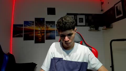 Snapshot of andrew_2811 chatting on November 2025 05:30:02 AM andrew_2811 online show from November 2025 05:30:02 AM