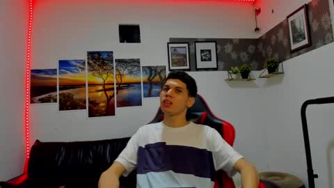 Snapshot of andrew_2811 chatting on November 2025 03:56:01 AM andrew_2811 online show from November 2025 03:56:01 AM