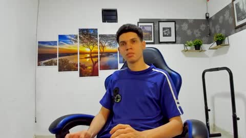 Snapshot of andrew_2811 chatting on January 2026 04:15:01 AM andrew_2811 online show from January 2026 04:15:01 AM