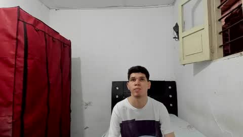 Snapshot of andrew_2811 chatting on May 2026 11:21:02 PM andrew_2811 online show from May 2026 11:21:02 PM