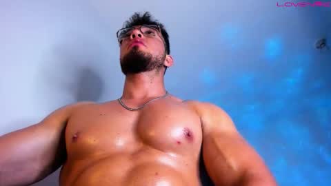 Snapshot of andrew__harriss chatting on March 2026 02:07:02 AM Andrew Harriss online show from March 2026 02:07:02 AM