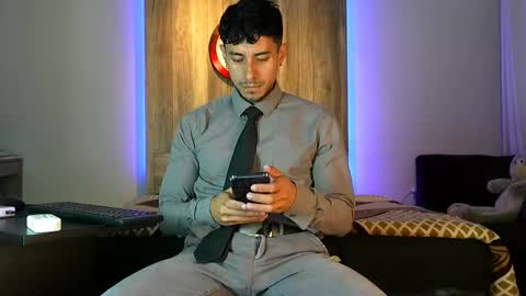 Andrew online show from October 2025 06:34:01 AM