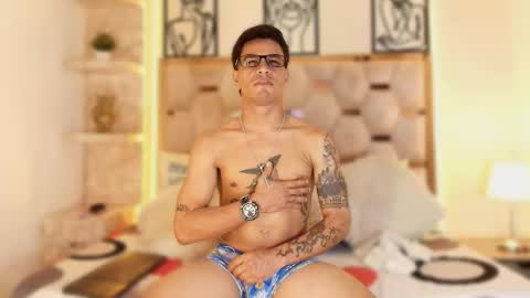 andrew_haalls online show from November 2025 01:04:02 AM