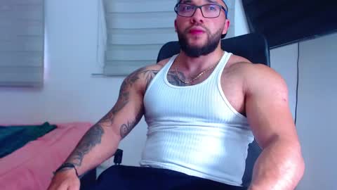 Snapshot of andrew_holden__ chatting on January 2025 11:04:01 PM andrew_holden__ online show from January 2025 11:04:01 PM