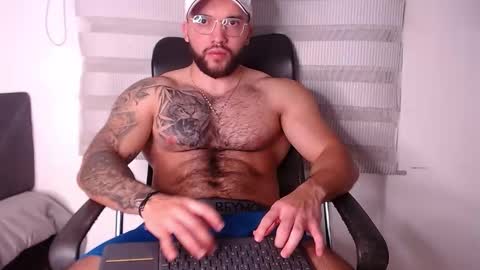 Snapshot of andrew_holden__ chatting on November 2025 12:11:02 AM andrew_holden__ online show from November 2025 12:11:02 AM